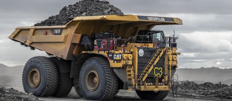 Caterpillar 797 F camion più grande del mondo