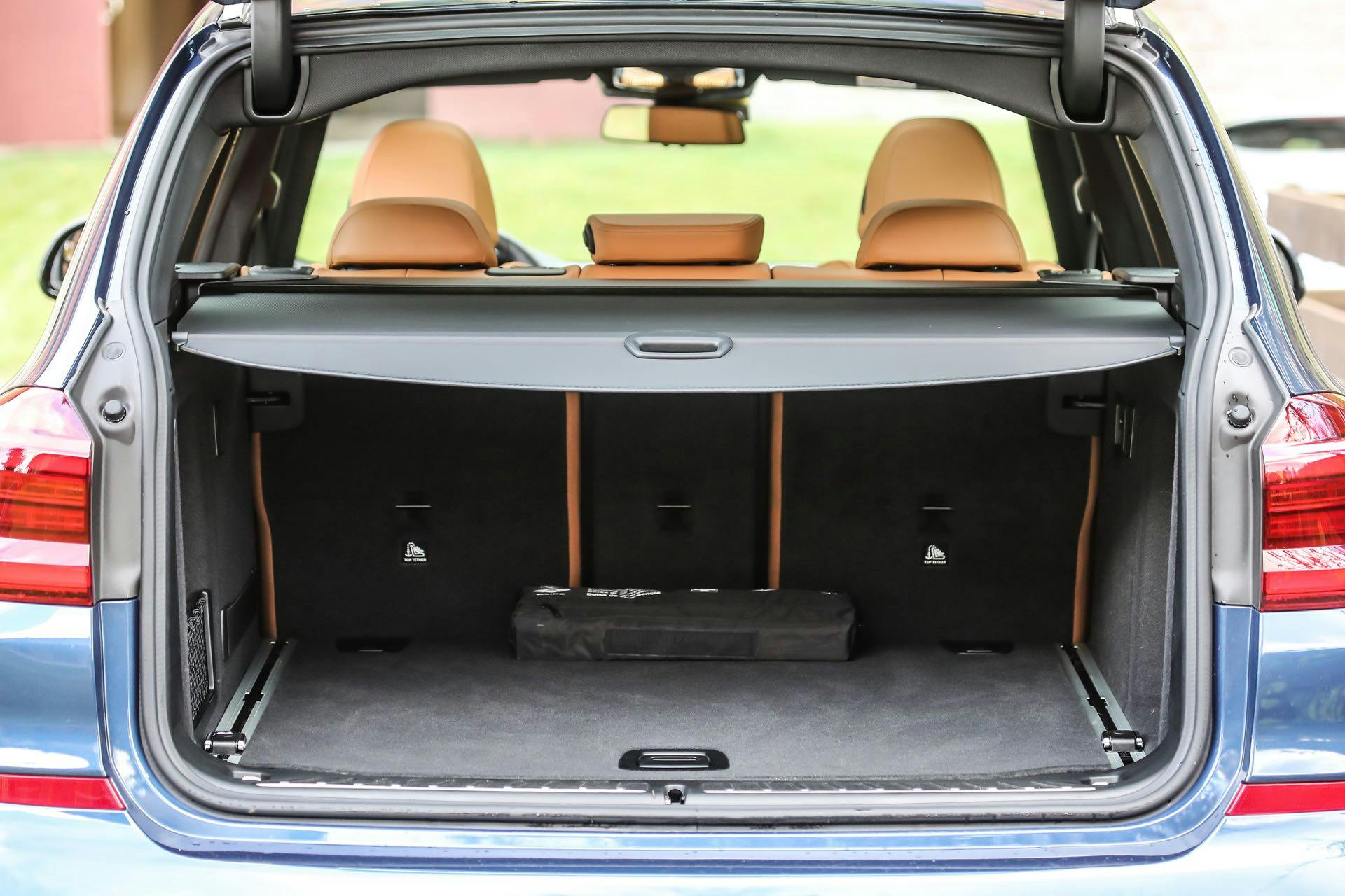 Bagagliaio aperto della BMW X3