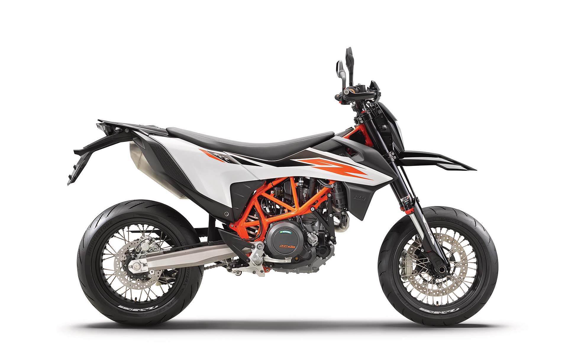 ktm 790 adventure vs 690 enduro
