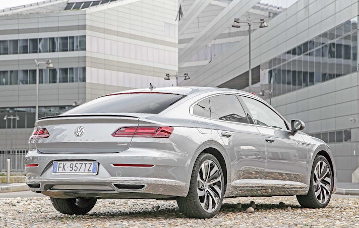Volkswagen-Arteon-007