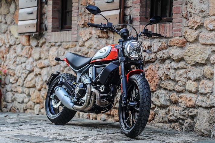 Ducati-Scrambler-800-Icon-2019-010