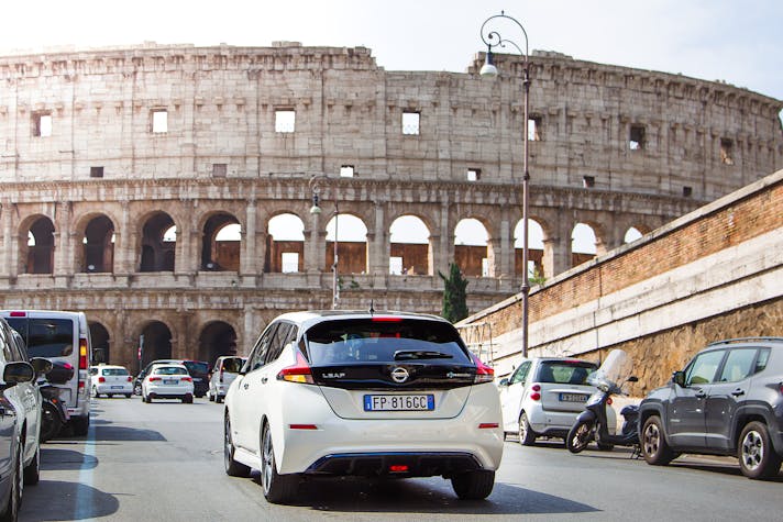 Nuova_Nissan_Leaf_02