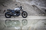 Guzzi-V7III-rough-milano-carbon-013