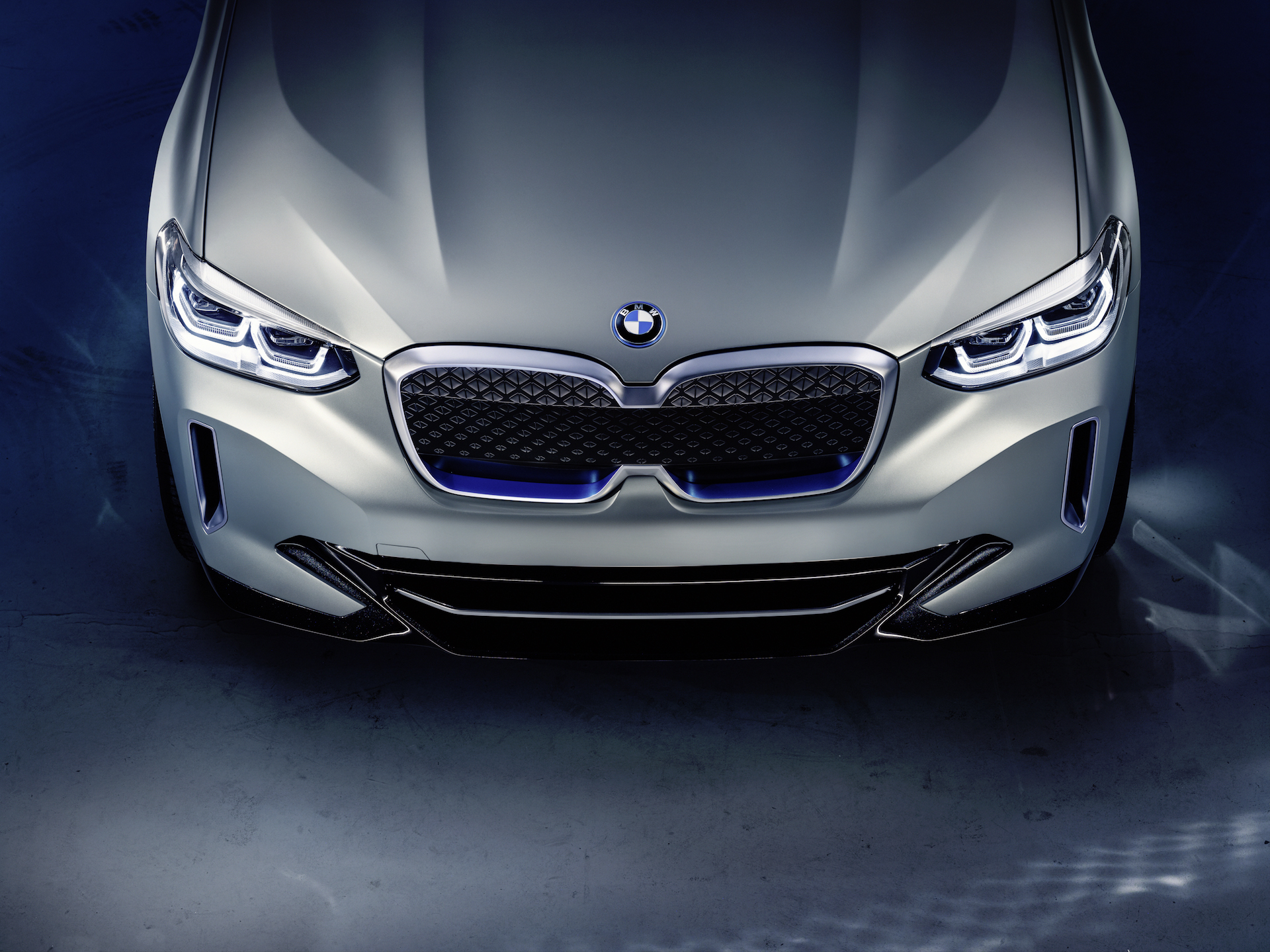 BMW Concept iX3 frontale calandra
