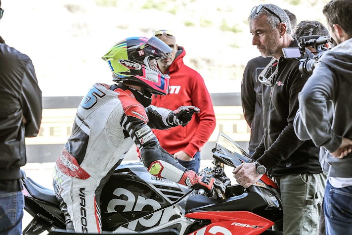 Comparativa-1000-2018-Aprilia-RSV4RF-124