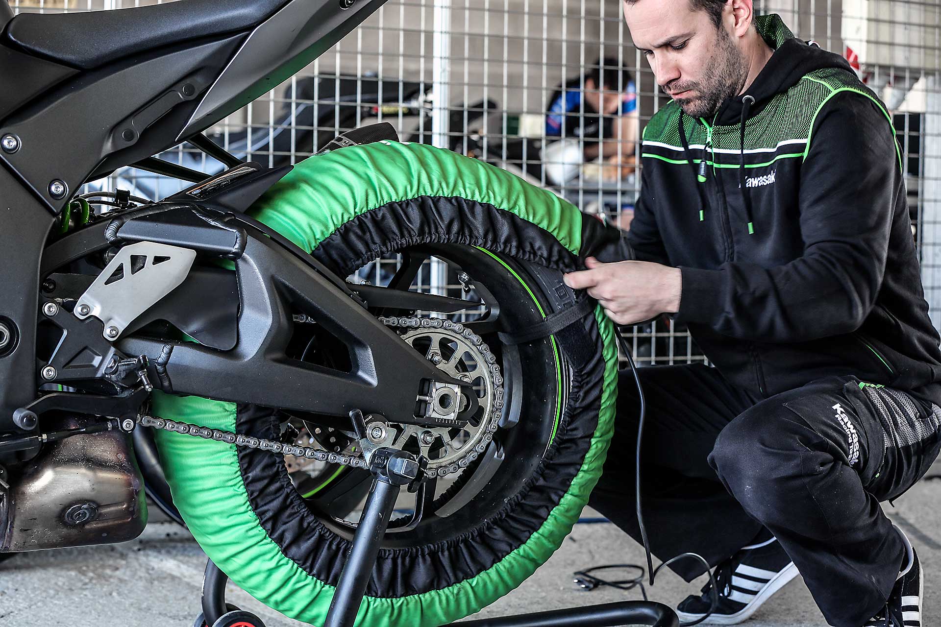 Comparativa-1000-2018-Kawasaki-Ninja-ZX10R-SE-023