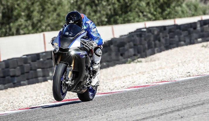 Comparativa-1000-SBK-2018-Yamaha-R1M-014