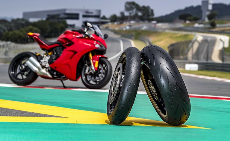 Pirelli-Diablo-Rosso-Corsa-II-013