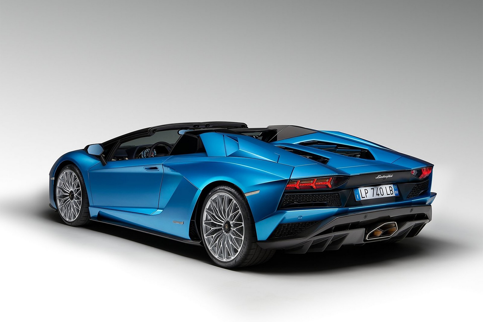 Lamborghini Aventador S Roadster statica