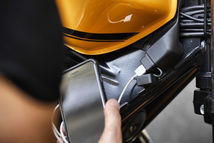 Moto Guzzi V9 Roamer – 4