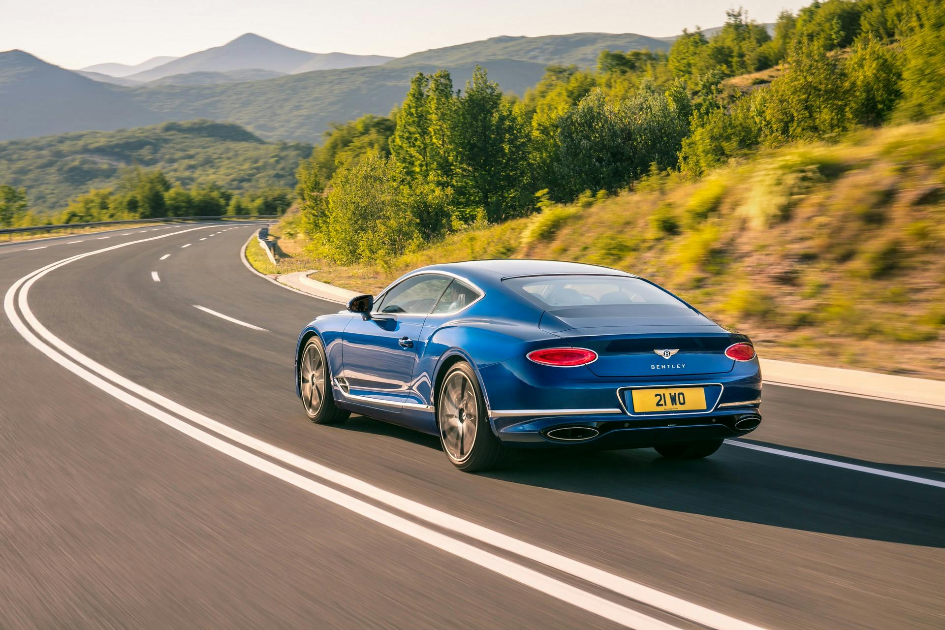 Bentley Continental GT 2018 dinamica