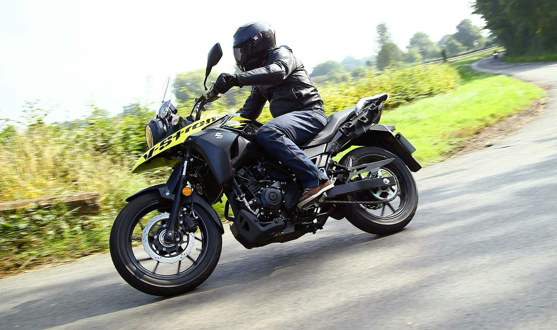 Suzuki V-Strom 250 Movimento