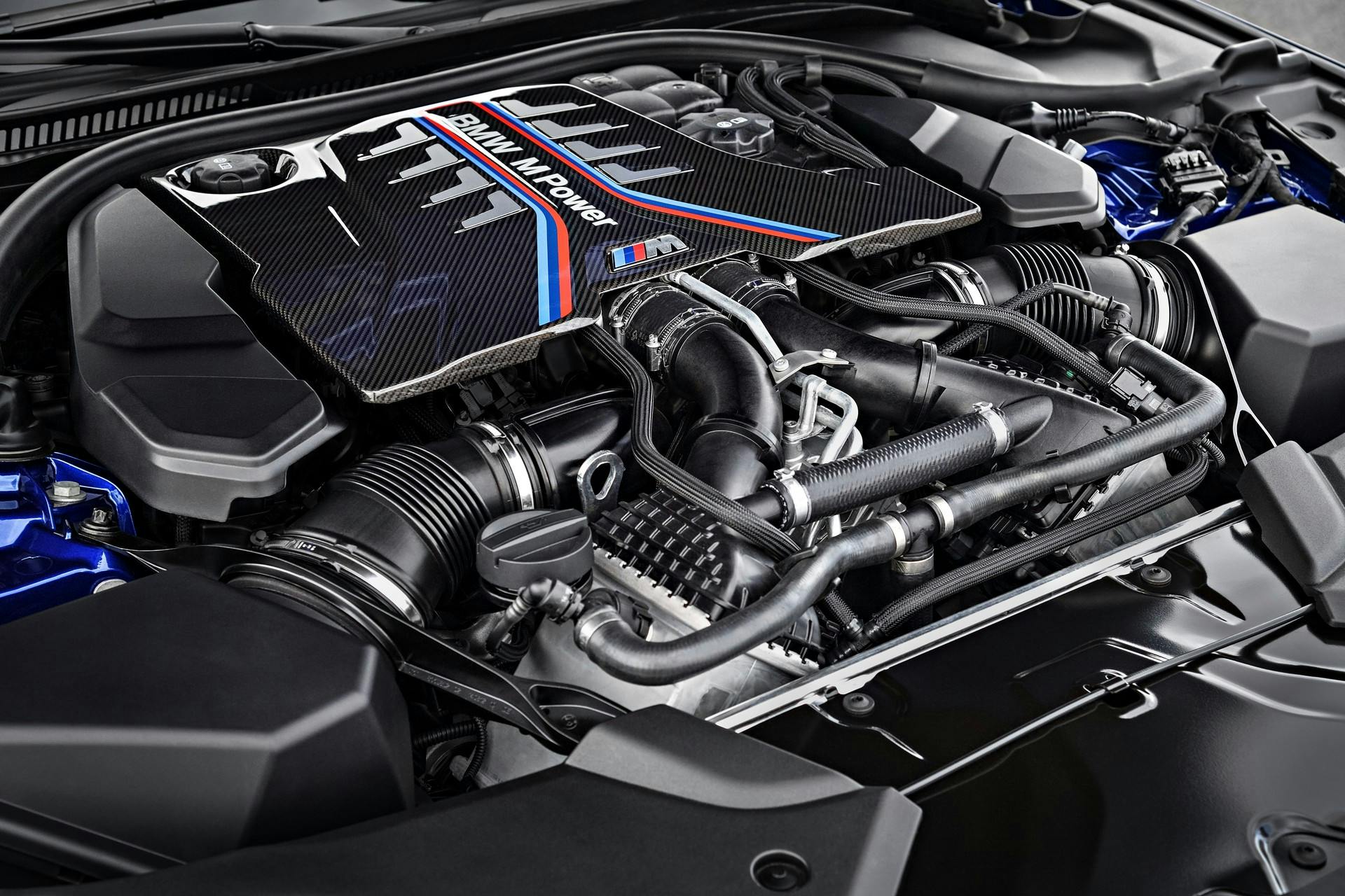 BMW M5 motore