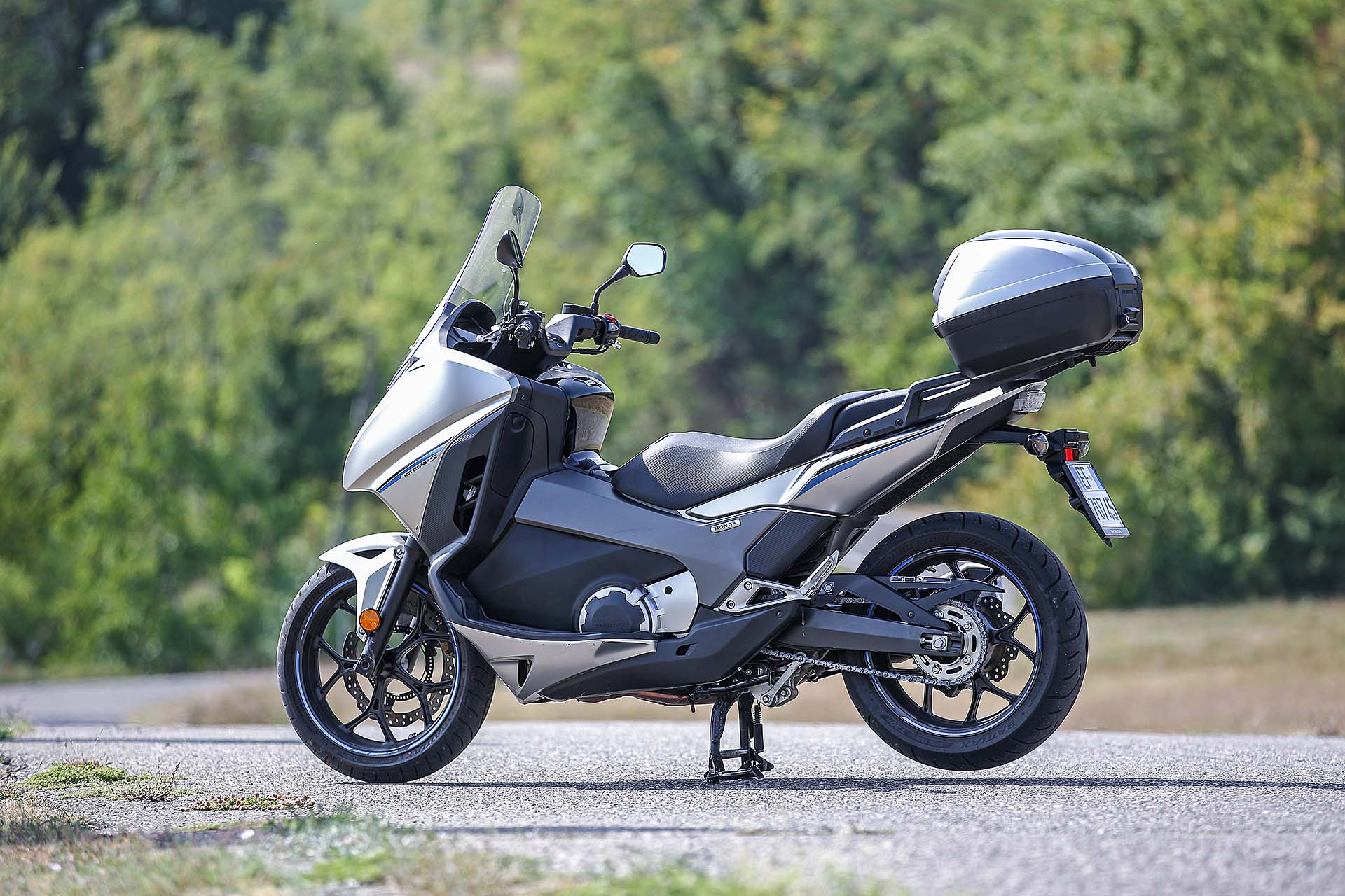 honda integra 750 s - laterale