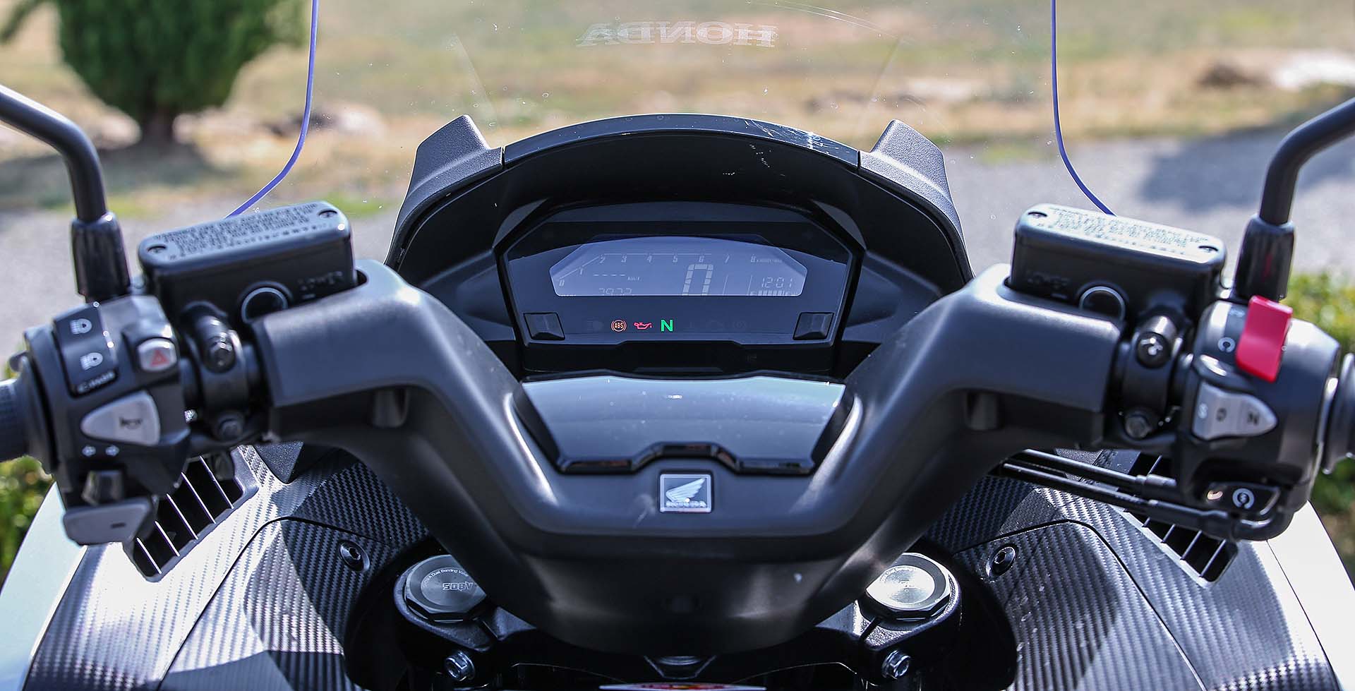 honda integra 750 s - manubrio