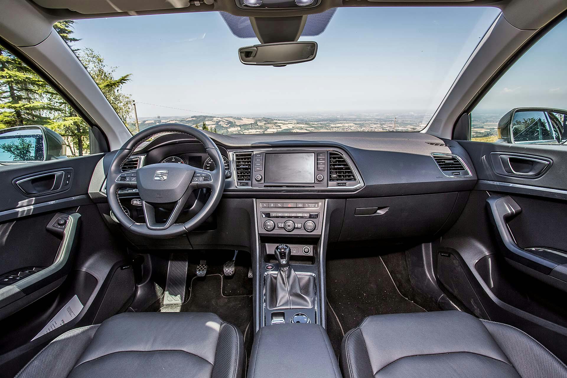 seat ateca 1.6 tdi interni