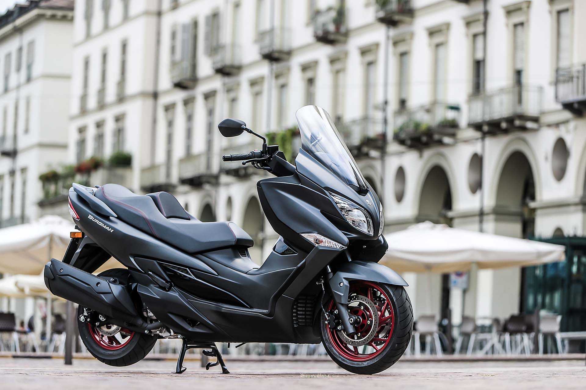 Suzuki Burgman 400 - laterale