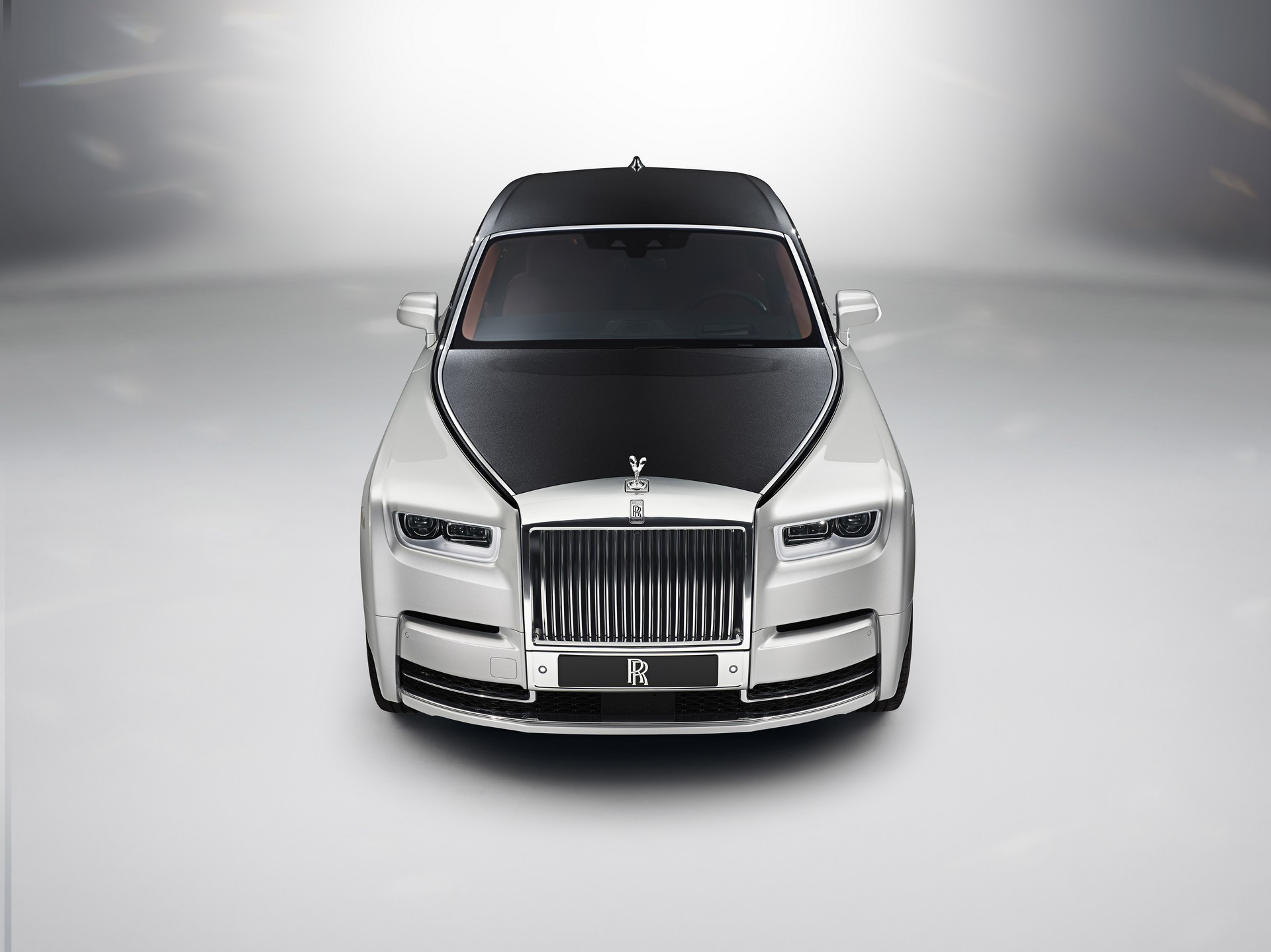 Rolls-Royce Phantom statica