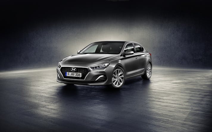 Hyundai i30 Fastback-001