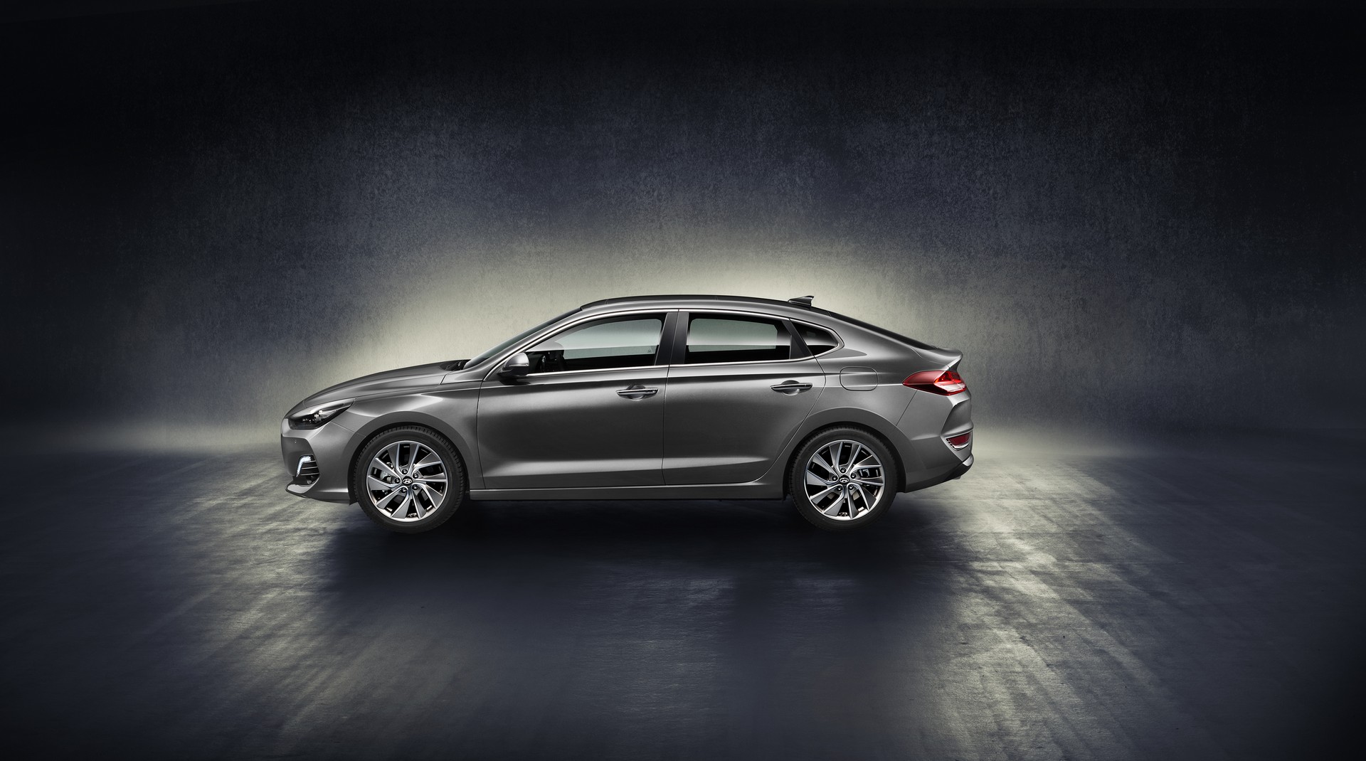 Hyundai i30 Fastback statica