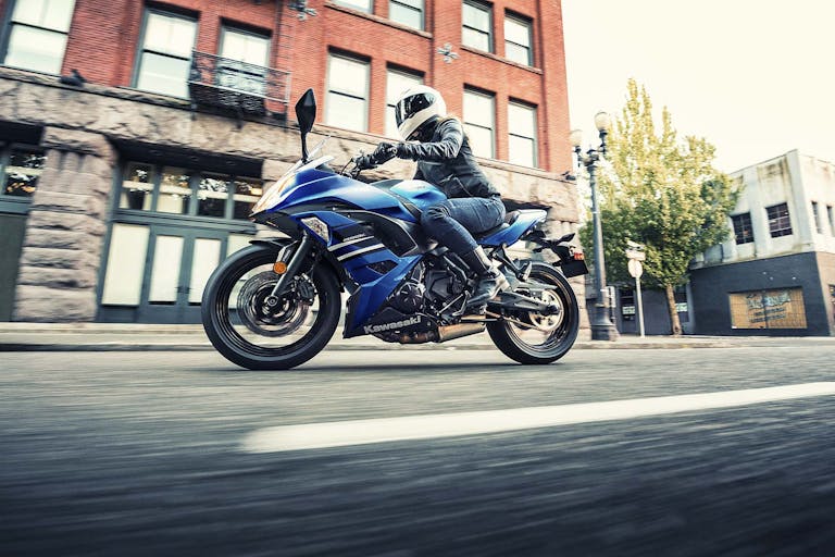 kawasaki-ninja650-e-z650-2018