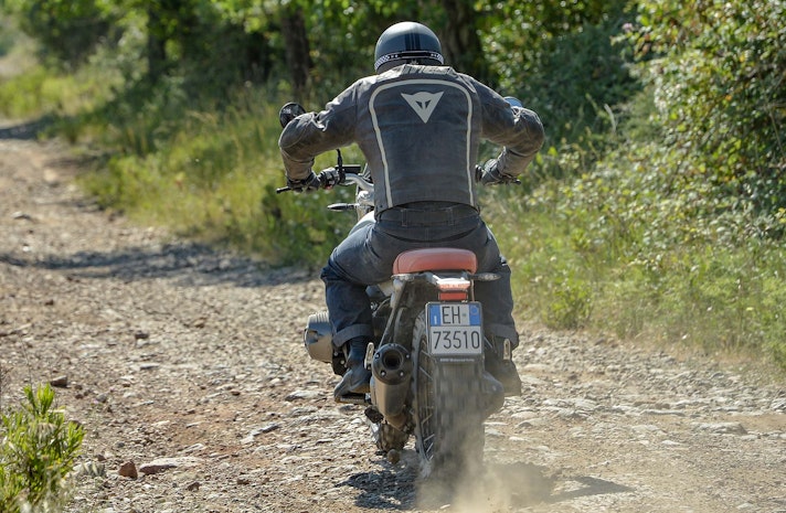 BMWRnineTUrbanGS-001