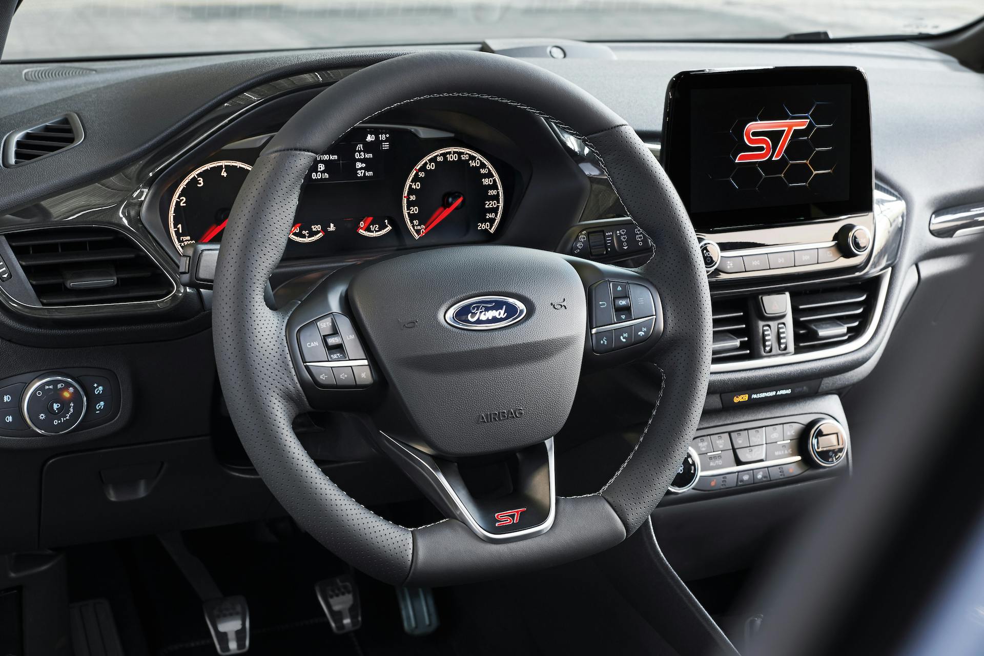 nuova ford fiesta st plancia volante