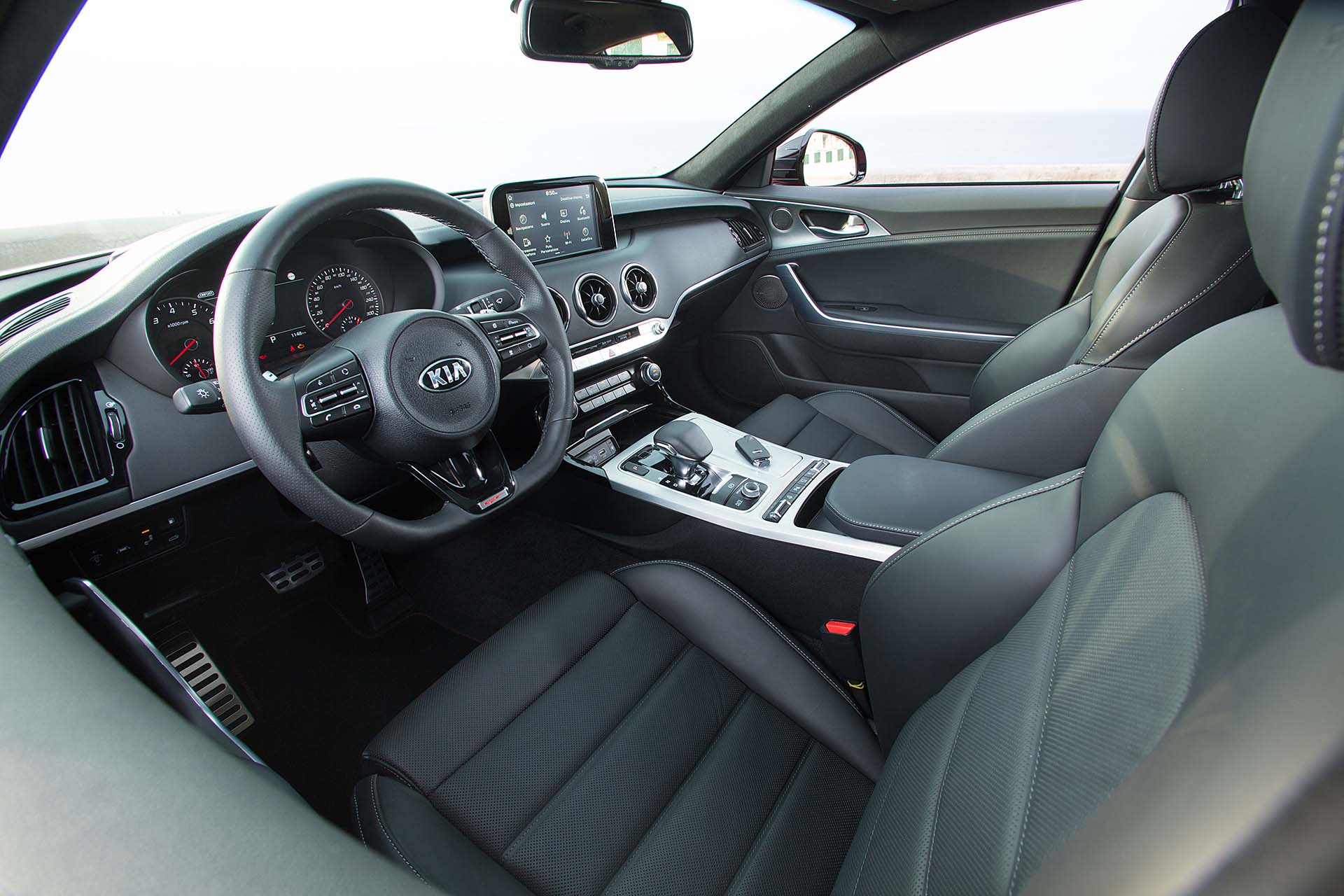 Kia Stinger - interni