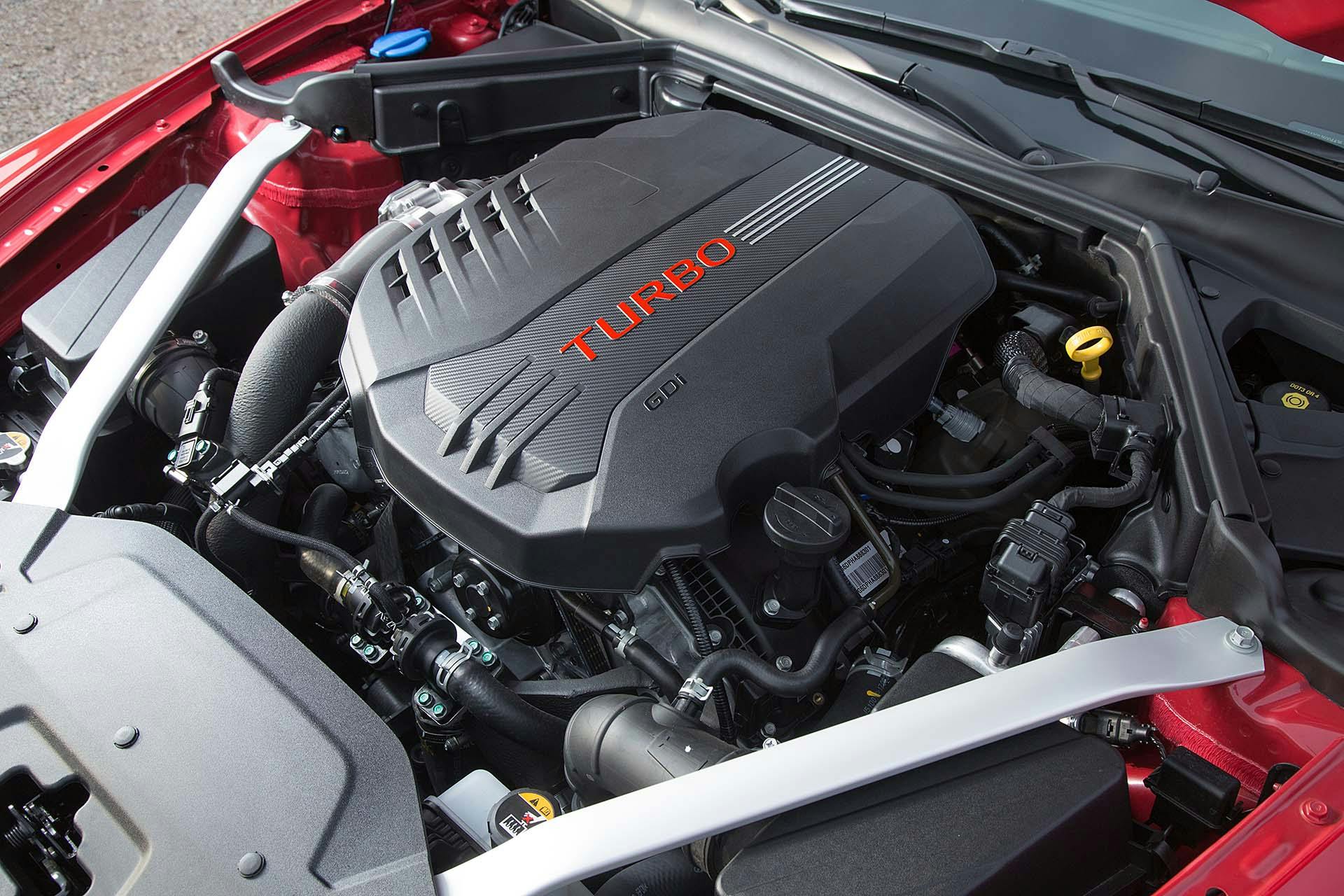 Kia Stinger - motore benzina