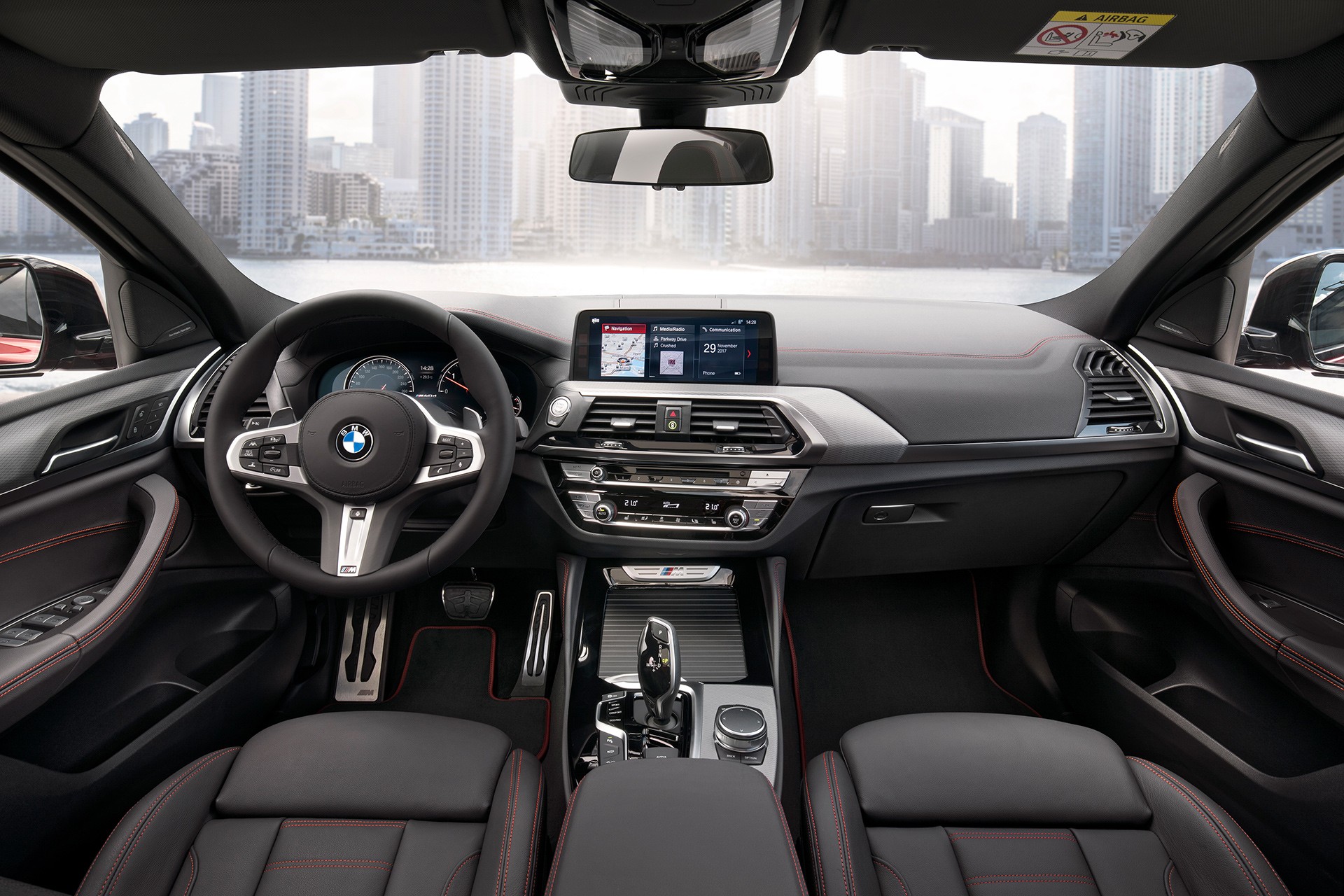 nuova bmw x4 plancia nera interno