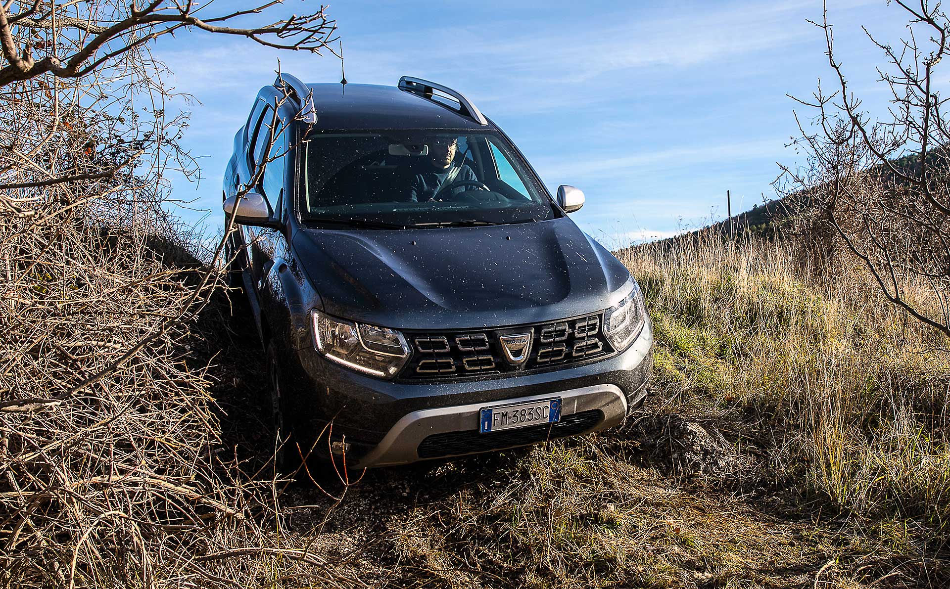 Dacia Duster 2018 movimento off road discesa ripida