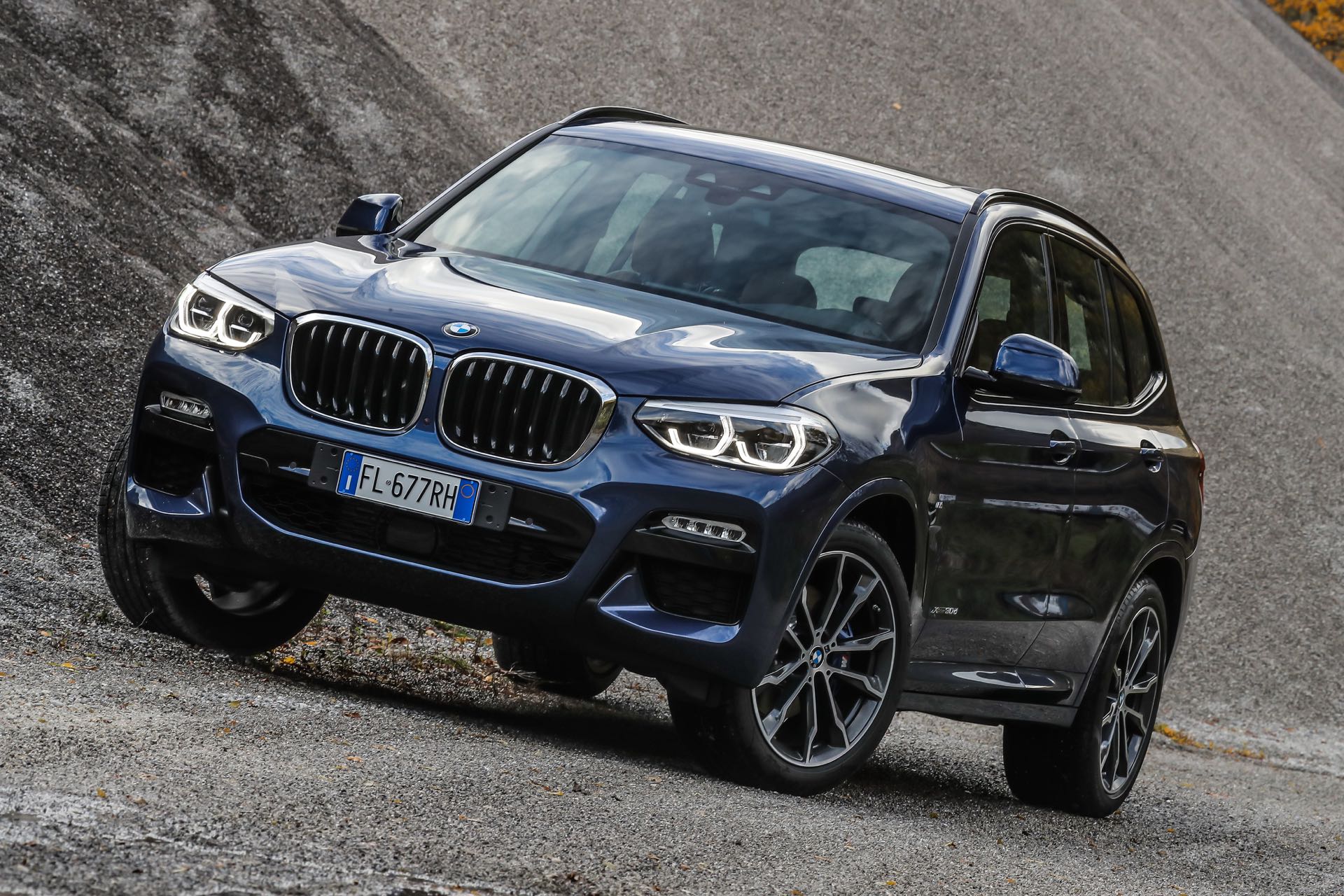 BMWX32018-38