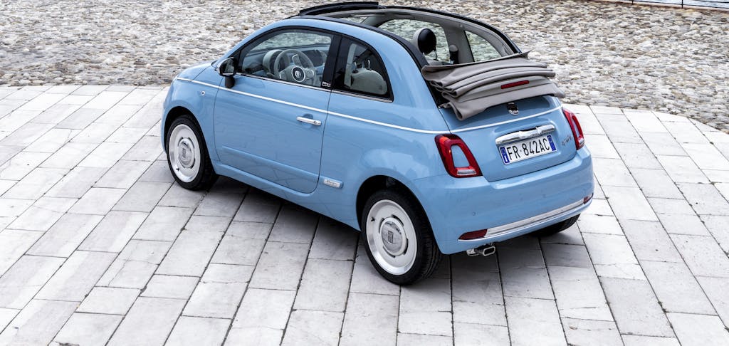 Fiat 500 Spiaggina ’58, compleanno con i capelli al vento