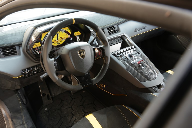 Lamborghini Aventador LP 750 Superveloce_19