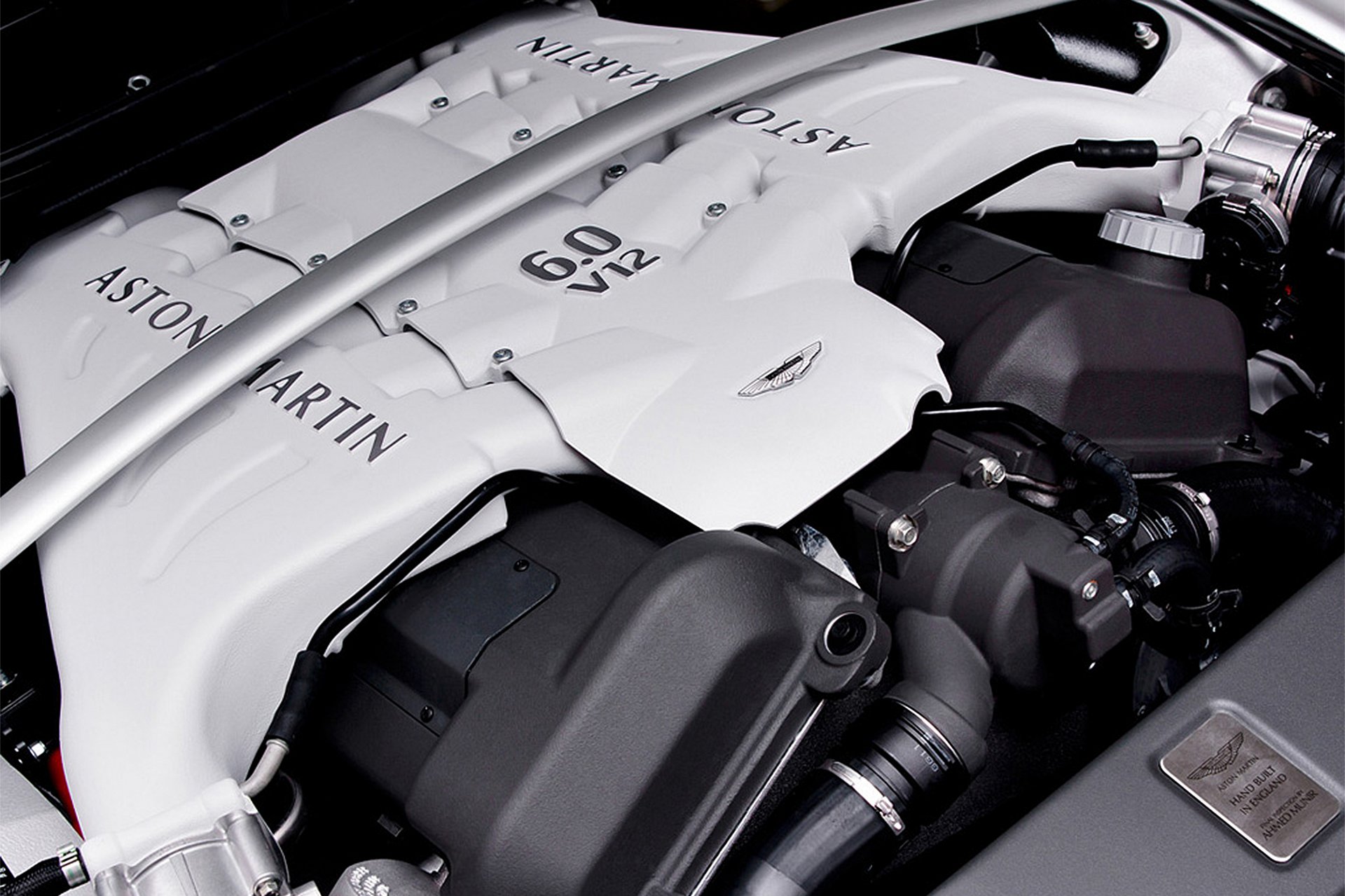 AstonMartinVantageGT3-003