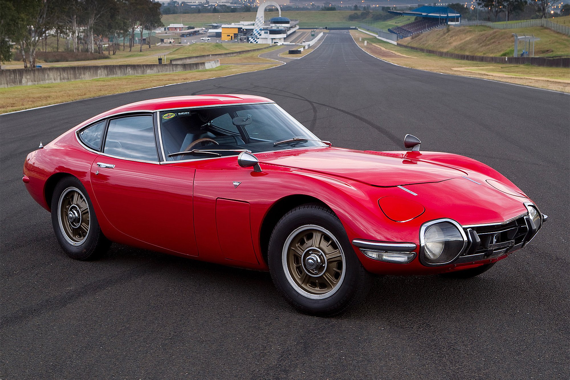 Toyota 2000GT