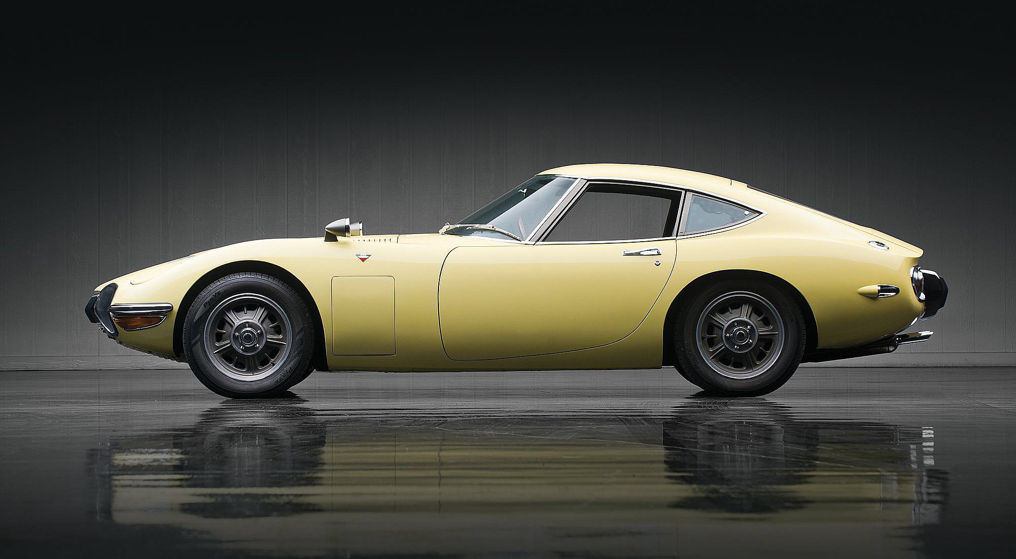 Toyota2000GT-006