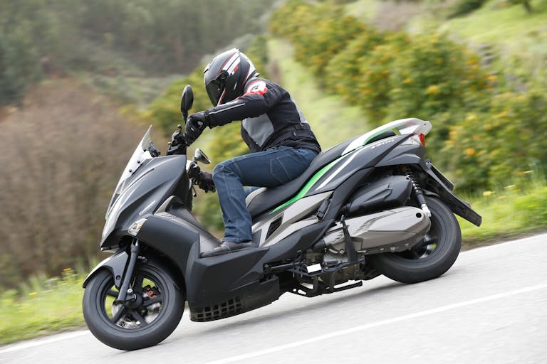 Kawasaki J 300 Migliori scooter 300