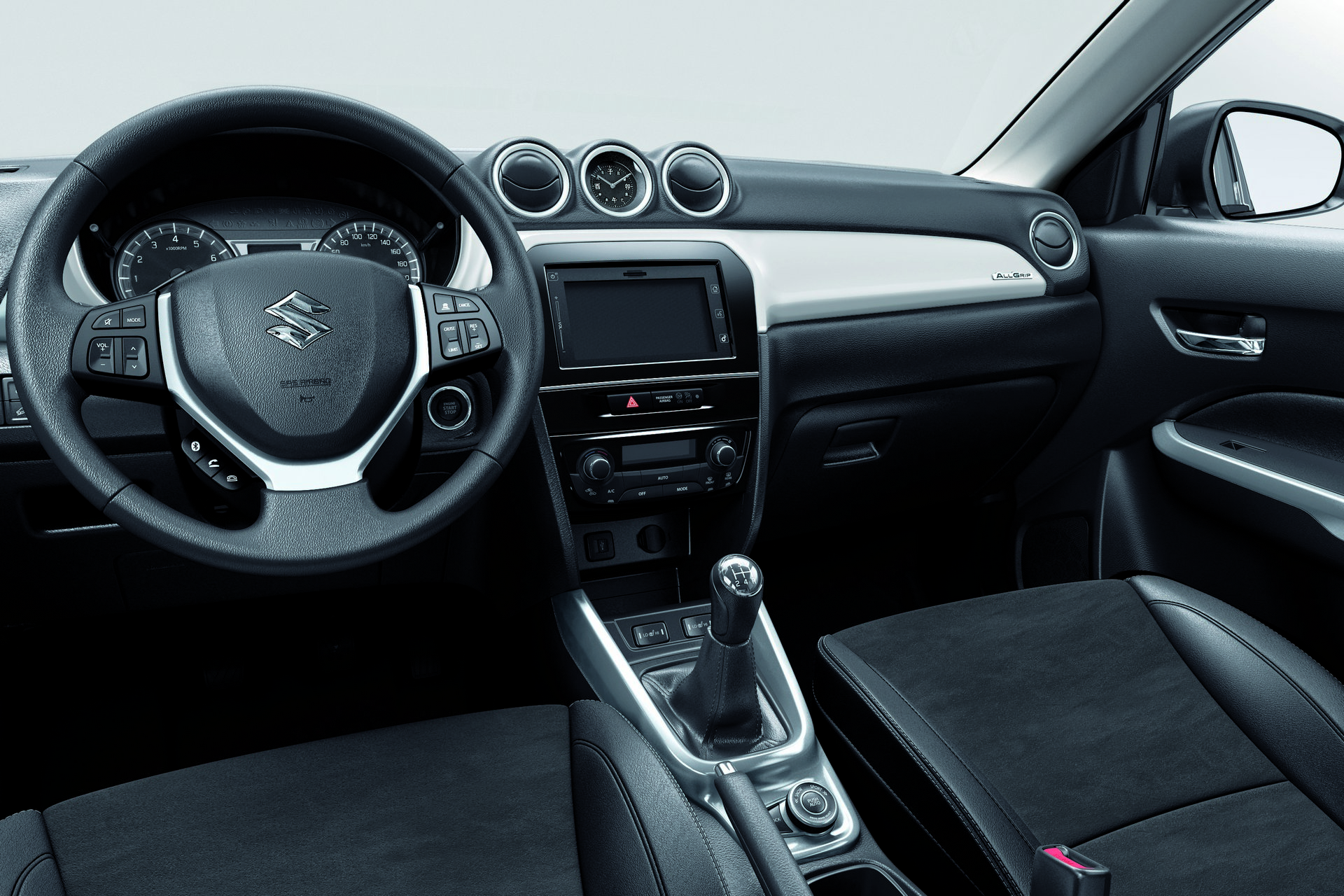 SuzukiVitara2015-004