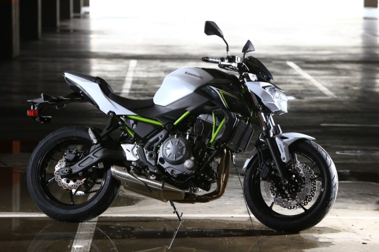 kawasaki-z650-statiche-3