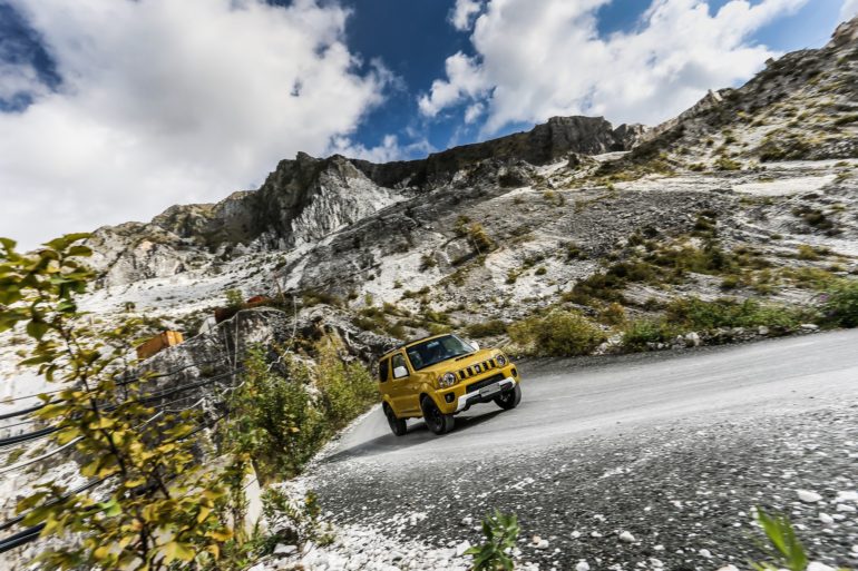 Suzuki Jimny Shinsei, foto azione in cava