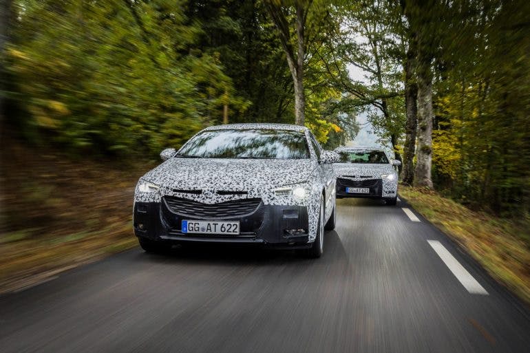 Final development phase: The Opel Insignia Grand Sport is still heavily camouflaged. Opel’s new flagship will celebrate its world premiere at the 2017 Geneva Motor Show.