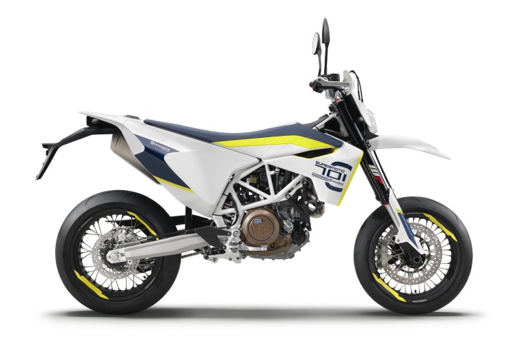 Husqvarna MY17 - 701 SUPERMOTO - 90 degree