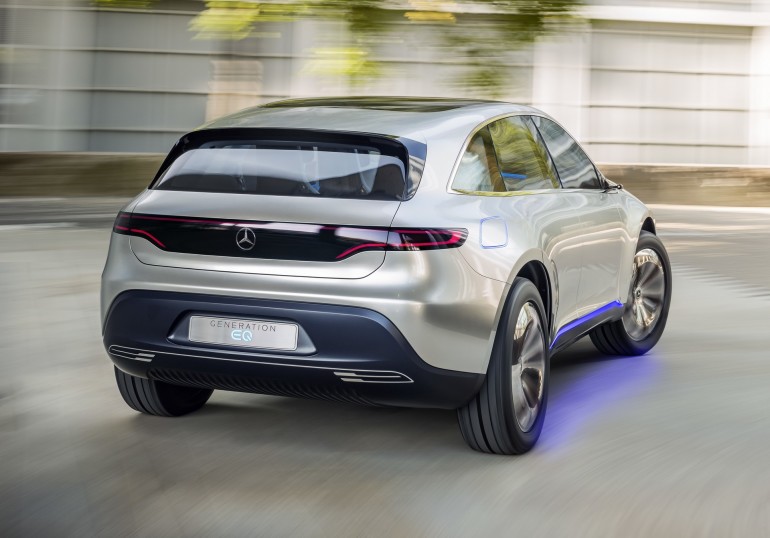 Generation EQ, Exterieur ; Generation EQ, exterior;