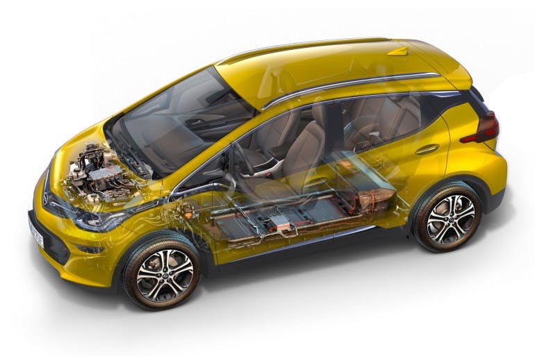 Compact star: The new Opel Ampera-e offers space for up to five people and a trunk volume of 381 liters.
