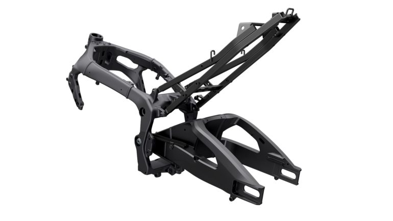 suzuki-gsx-r1000-2017-8