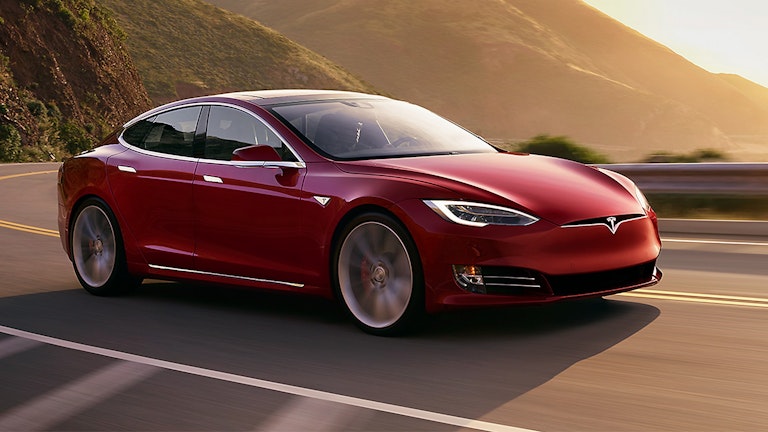 Porsche Taycan vs Tesla Model S