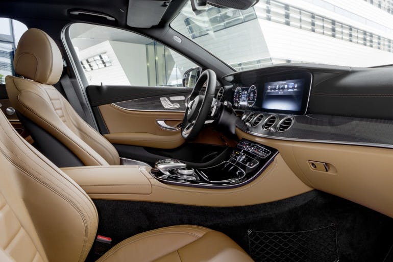 Interieur, Leder schwarz/sattelbraun Interior, leather black/saddle brown
