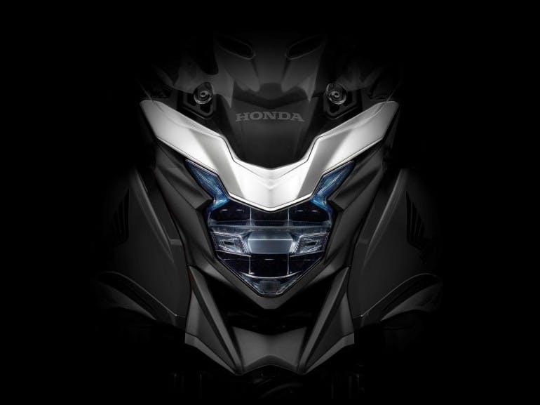 Nuova_Honda_CB500X_2016