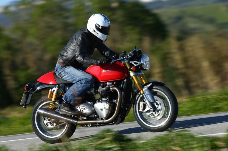 TriumphThruxtonR-2016_07